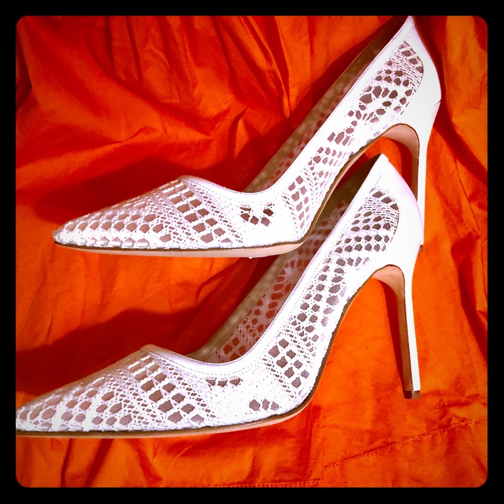 Manolo Blahnik white crocheted heels brand new